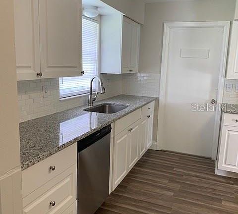 3rd image of 331 Christmas Ave SE