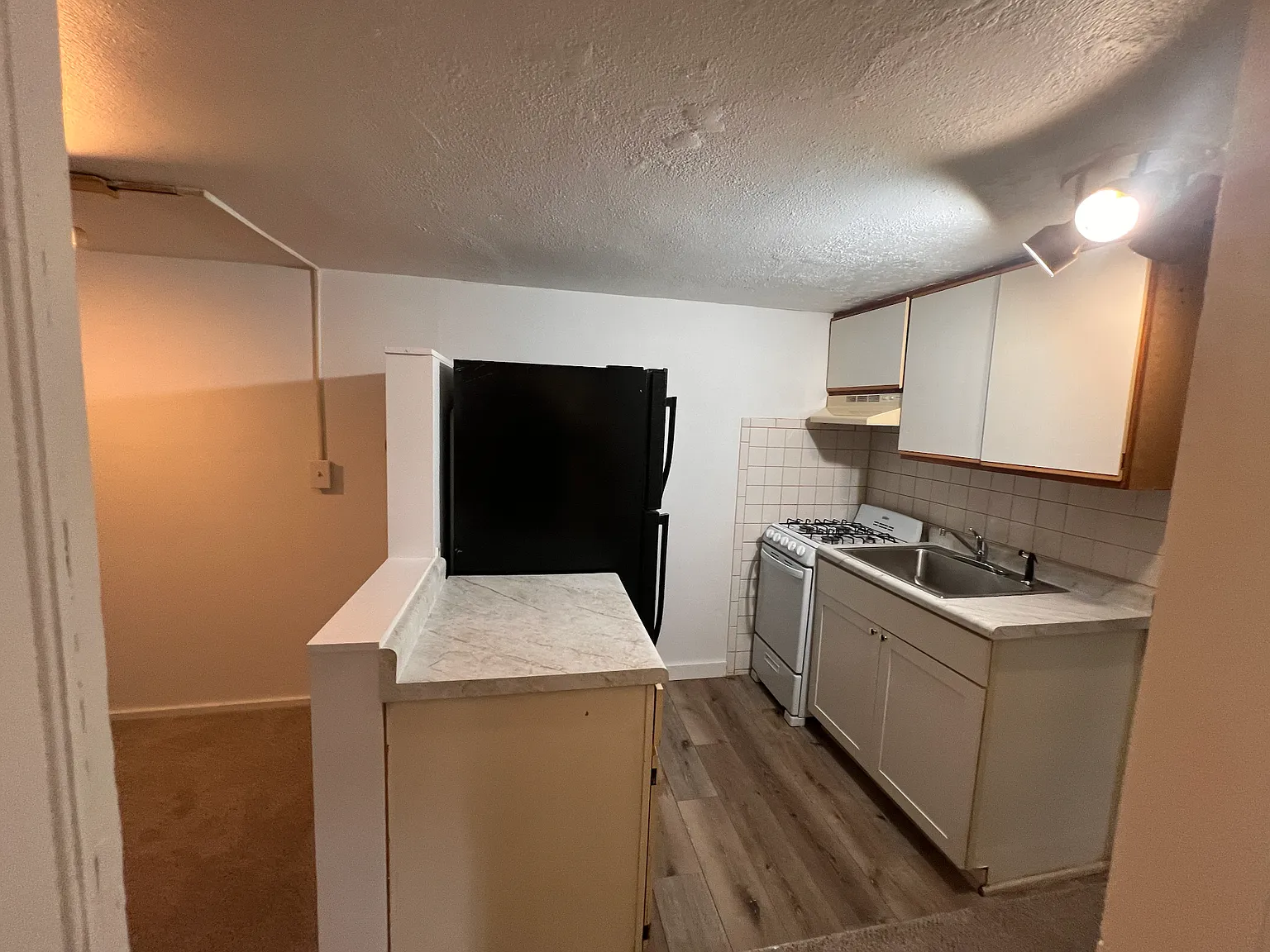 1 bed, 600 sqft, $725 — Photo 2