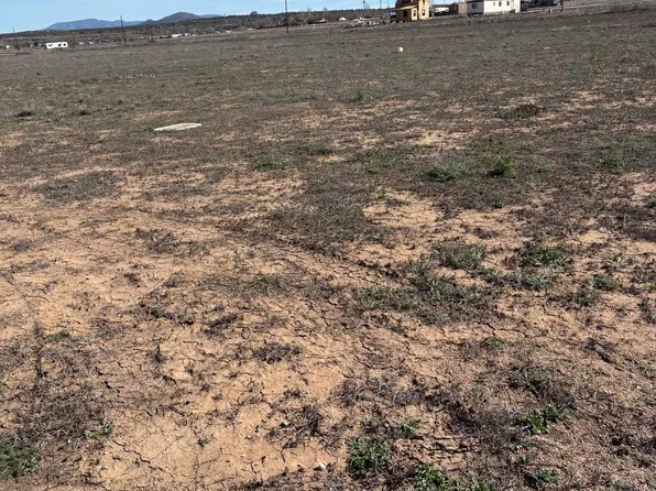 435 W Guymas Trl, Paulden, AZ 86334