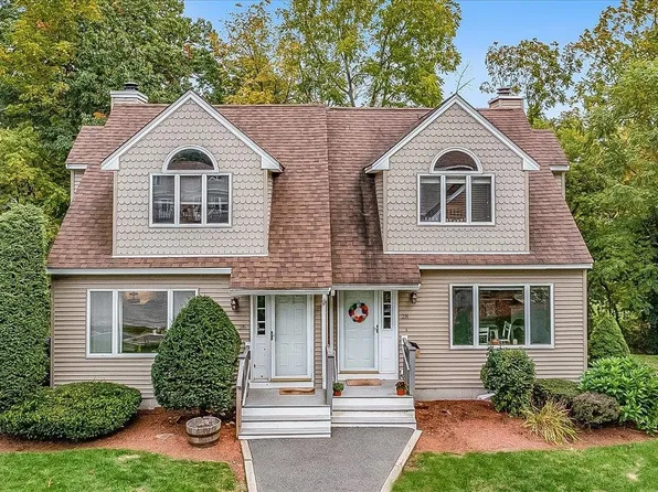 28 Newells Meadow Lane, Derry, NH 03038