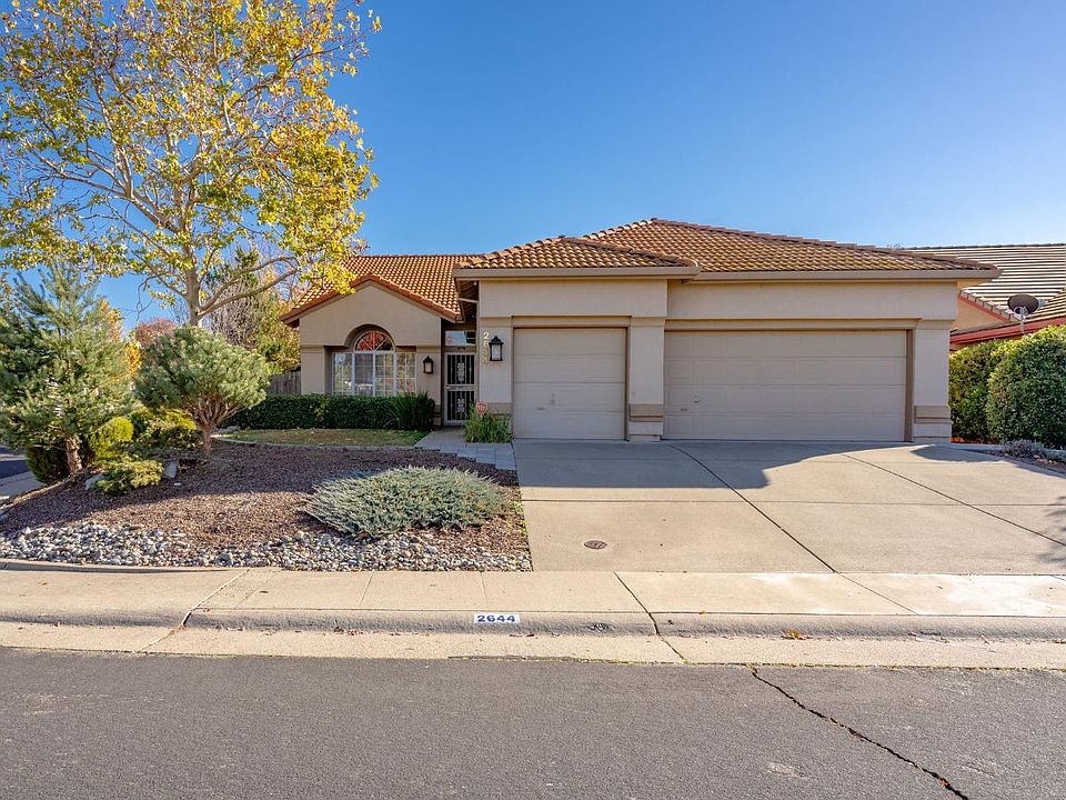 1st image of 2644 La Croix Dr