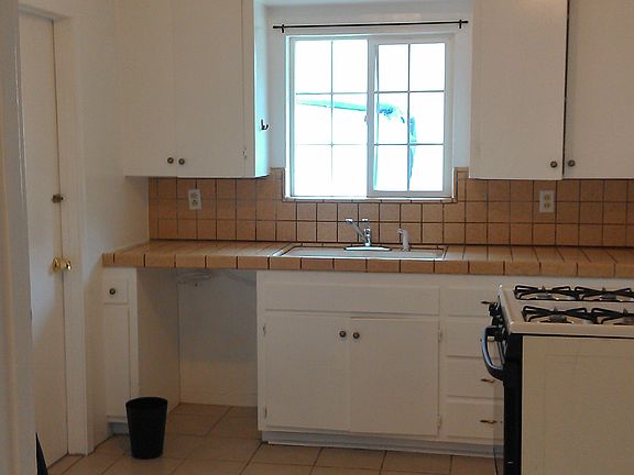3rd image of 2211 19th Ave APT D