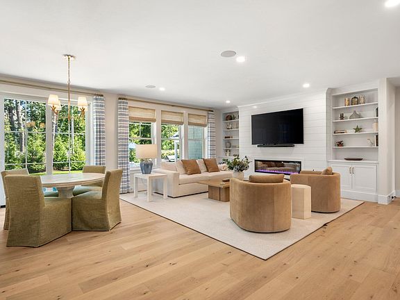 5th image of 7 Willow Circle