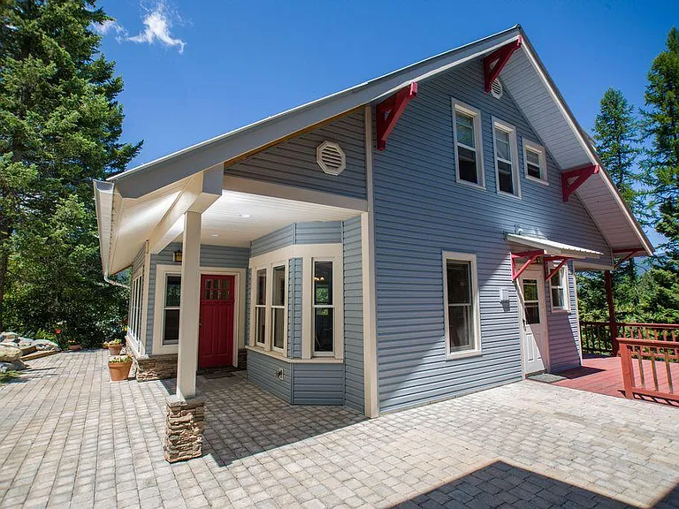 304 Skyles Pl — Photo 3