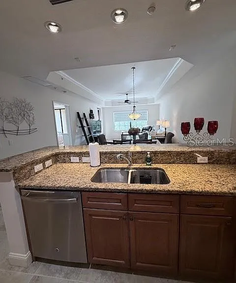 7710 Lake Vista Ct #302 — Photo 5