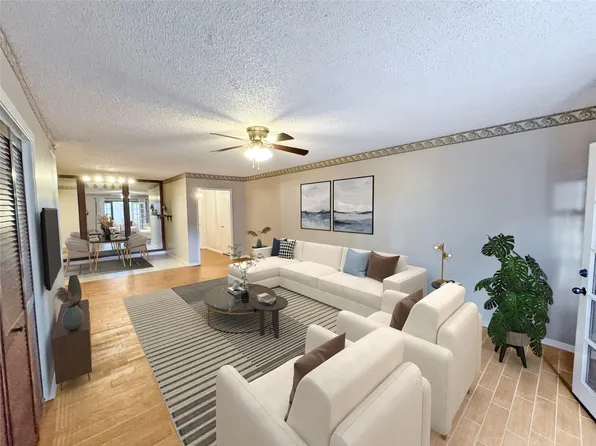 2700 Bellefontaine St APT B8, Houston, TX 77025