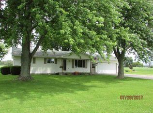 6075 E Peck Rd, Croswell, MI 48422