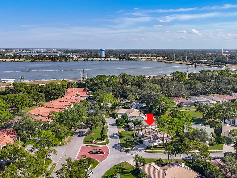 2960 Sandringham Pl — Photo 30