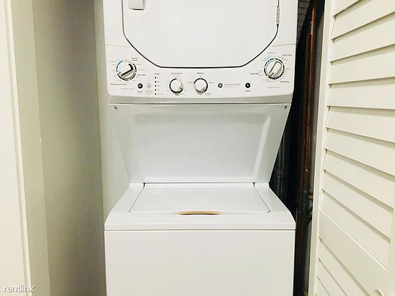 3rd image of 3420 N Elaine Pl #3