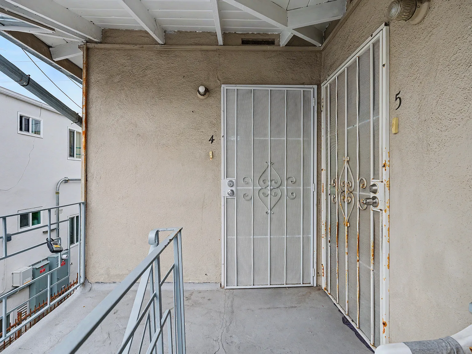 2 bed, 810 sqft, $2,500 — Photo 3