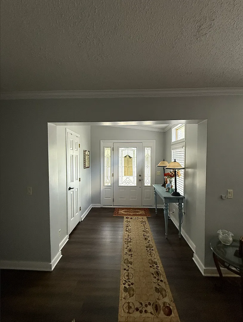 Updated Country Home 3 Bed, 2 Bath 2,500 Sq Ft with Fenced Yard & Spacious Porches — Photo 3