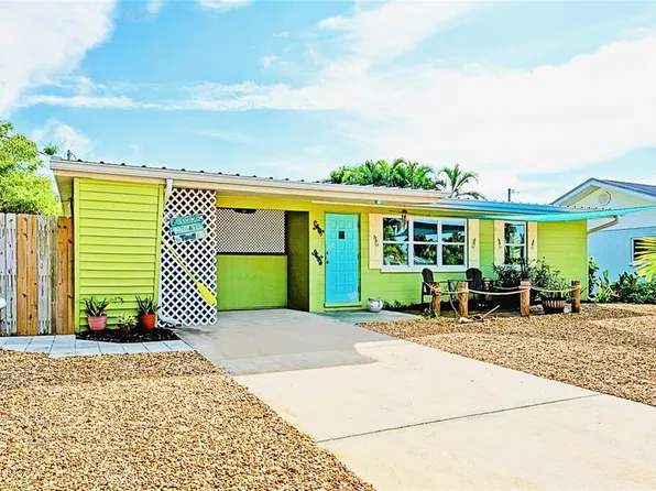 503 Bayview Dr, Holmes Beach, FL 34217