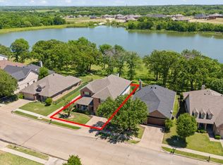 3001 Shoreline Dr, Burleson, TX 76028