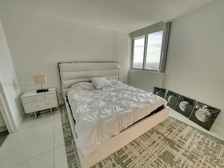 92 SW 3rd St #5203 — Photo 12