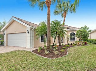 2205 Heydon Cir W, Naples, FL 34120