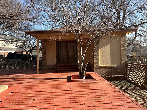 3rd image of 19 Foothill Dr