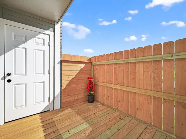 12500 Sandpiper Dr APT 5, Houston, TX 77035