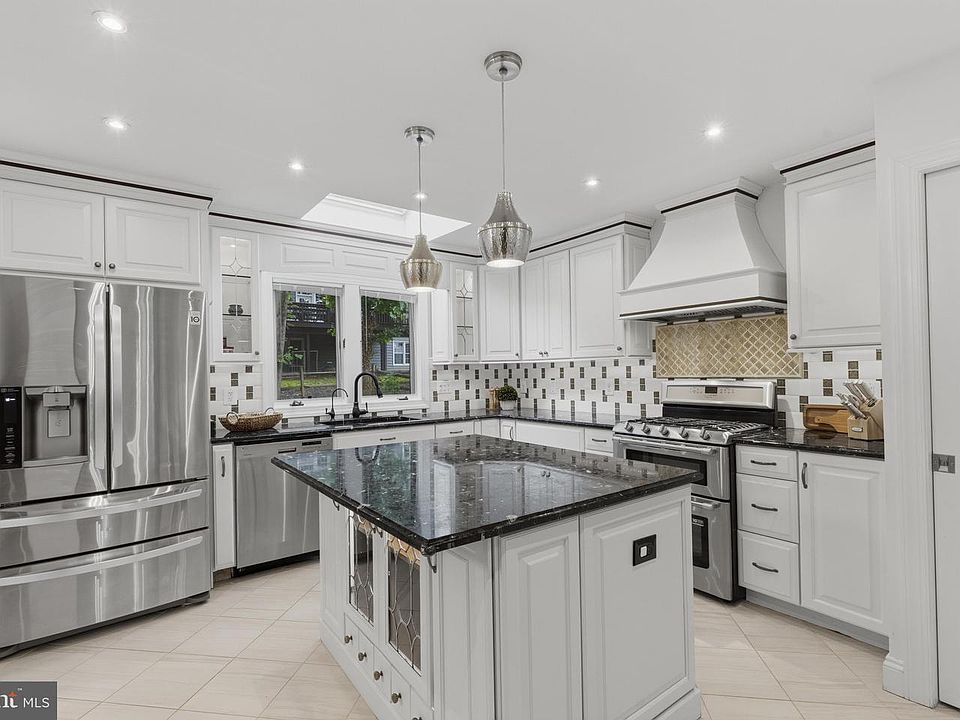1st image of 20644 Cutwater Pl