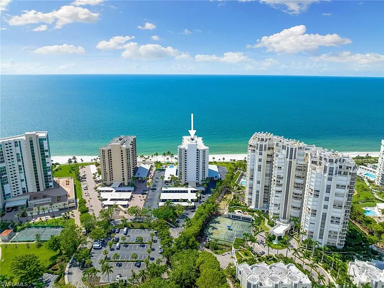 4005 Gulf Shore Blvd N #700 — Photo 8
