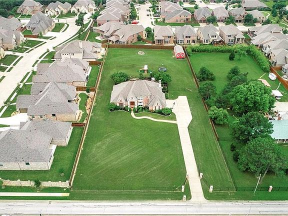 2nd image of 8820 Martin Dr