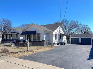 2621 Sanford Ave, Alton, IL 62002