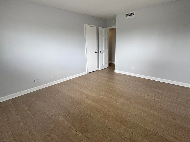 1501 Crescent Cir #E45 — Photo 20