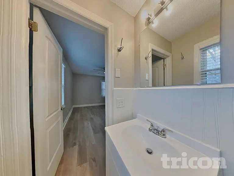 1645 Ginger Dr — Photo 7
