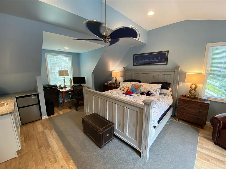 2094 Fieldcrest Dr — Photo 28