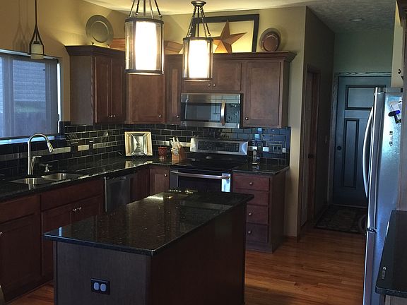 3rd image of 6820 NW Tempest Dr
