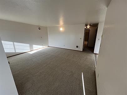 2nd image of 514 Maple Ave Unit 106
