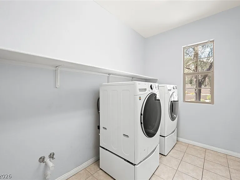 11914 Tres Bispos Ave — Photo 26