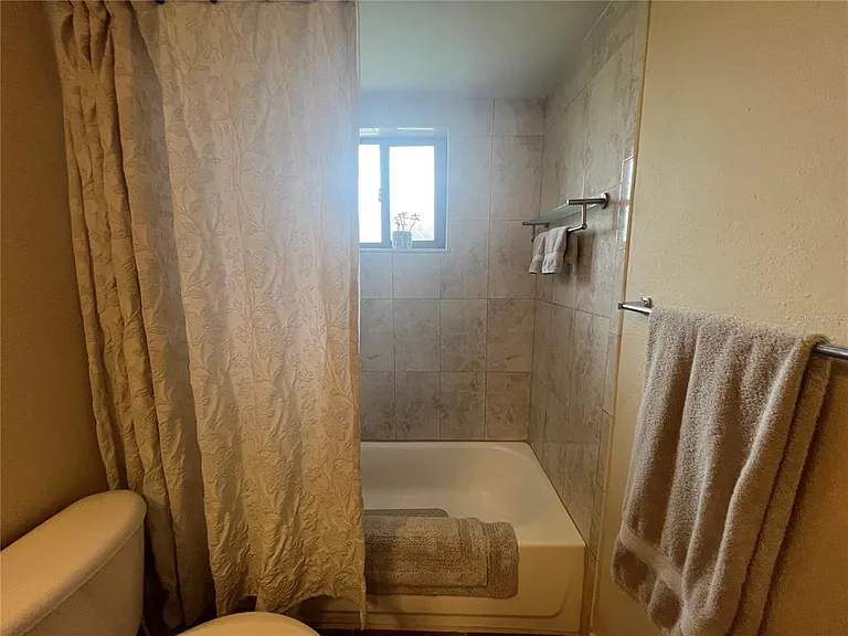451 Rio De Janeiro Ave — Photo 26