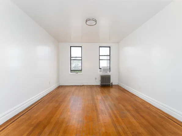 940 Street Nicholas's Avenue image 11 of 13