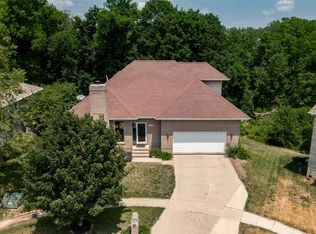 2306 Ridge Trl NE, Cedar Rapids, IA 52402
