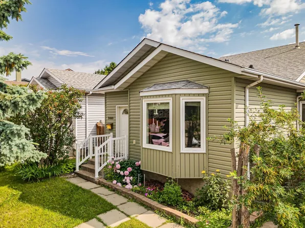 2409 47th St NW, Edmonton, AB T6L 4P6