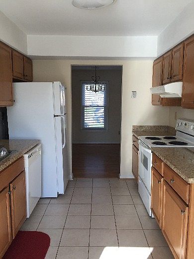 2nd image of 920 Aspen Dr