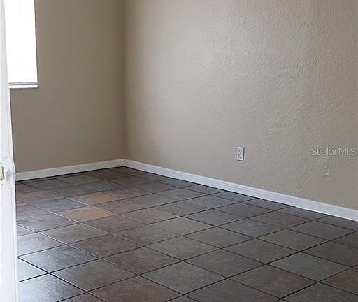 4th image of 2985 Cottondale Dr