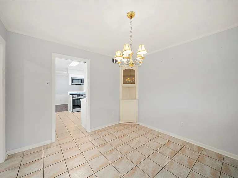 5215 Cheena Dr — Photo 14