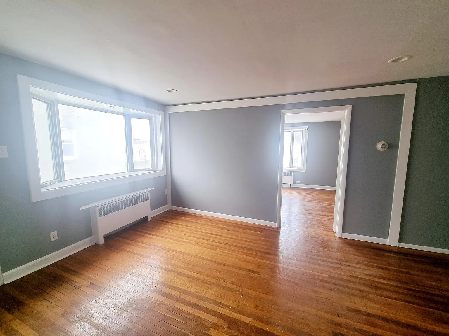 1 bed, 700 sqft, $1,950 — Photo 3