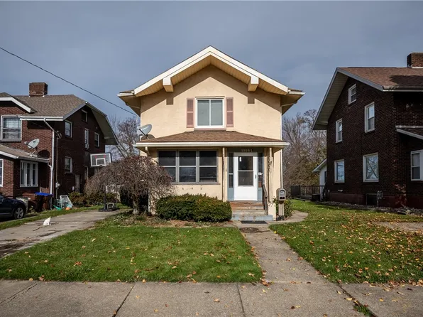 1304 Farrell Ter, Farrell, PA 16121