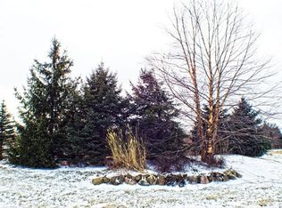 1105 Savannah Ln, Woodstock, IL 60098