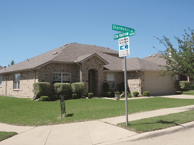 1st image of 301 Stormydale Ln