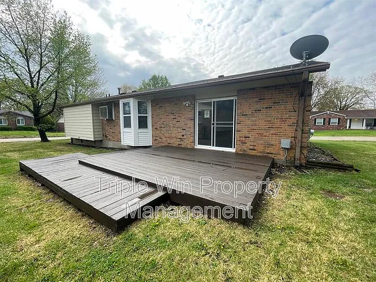 1725 Orletto Way — Photo 8