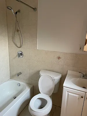 Rented by Tolmas Corporation | media 23