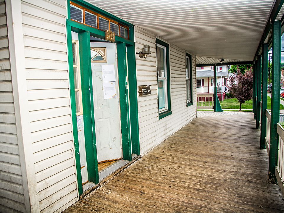 2nd image of 37-39 Westervelt Ave