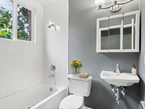 5th image of 3164 W Colorado Ave APT 6
