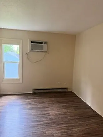 1000 E Williams St #8 — Photo 6