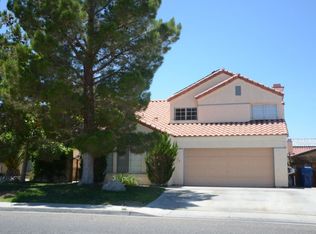 713 La Paloma St, Ridgecrest, CA 93555