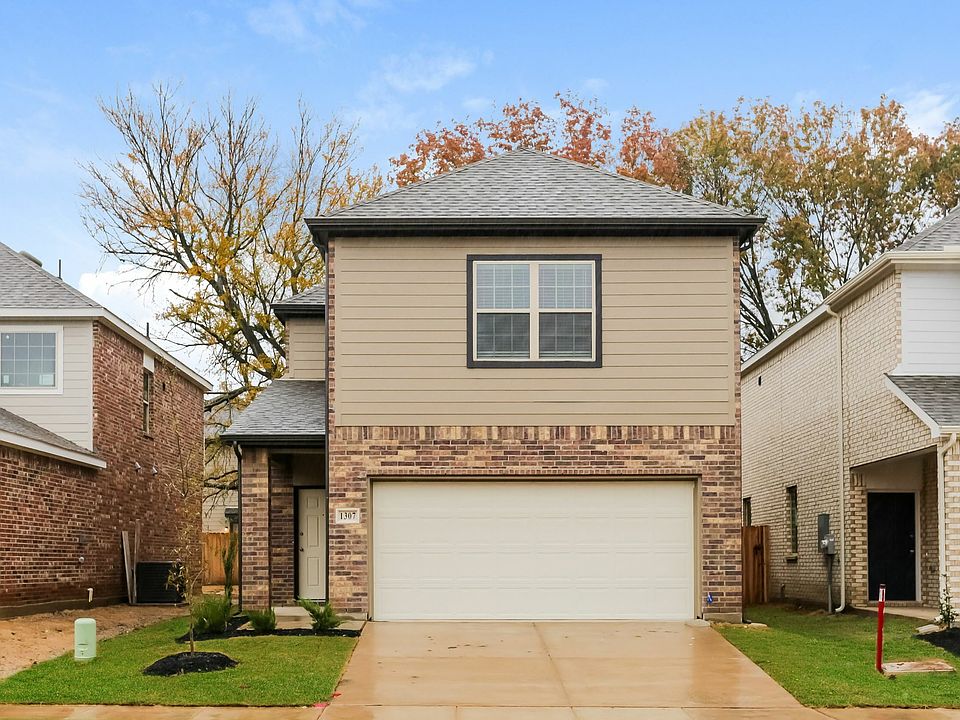 1st image of 1307 Ester Ln