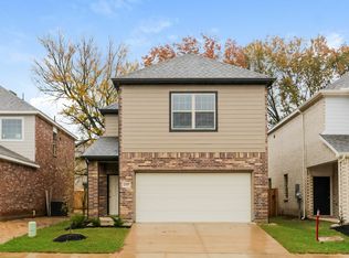 1307 Ester Ln, Ennis, TX 75119